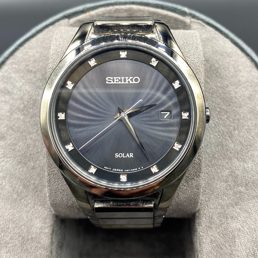 Seiko Solar Men’s Watch V157-0AP0 Black Dial Diamond Indices Stainless Steel